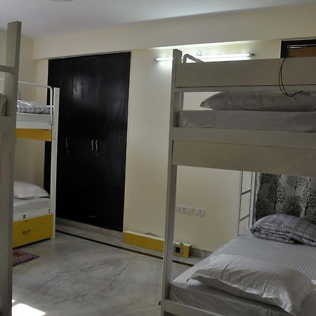 Friends Hostel Nowe Delhi Zewnętrze zdjęcie