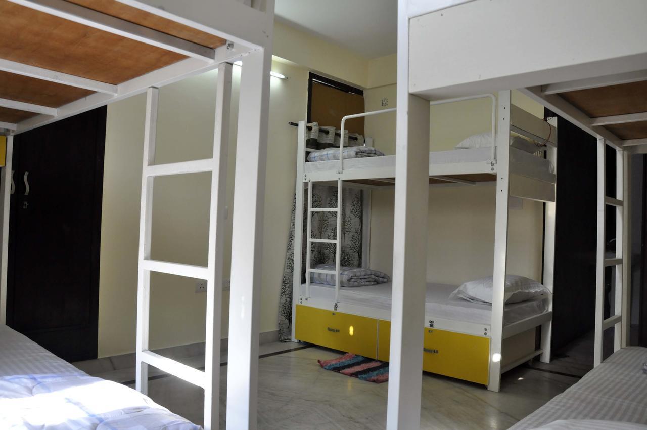 Friends Hostel Nowe Delhi Zewnętrze zdjęcie