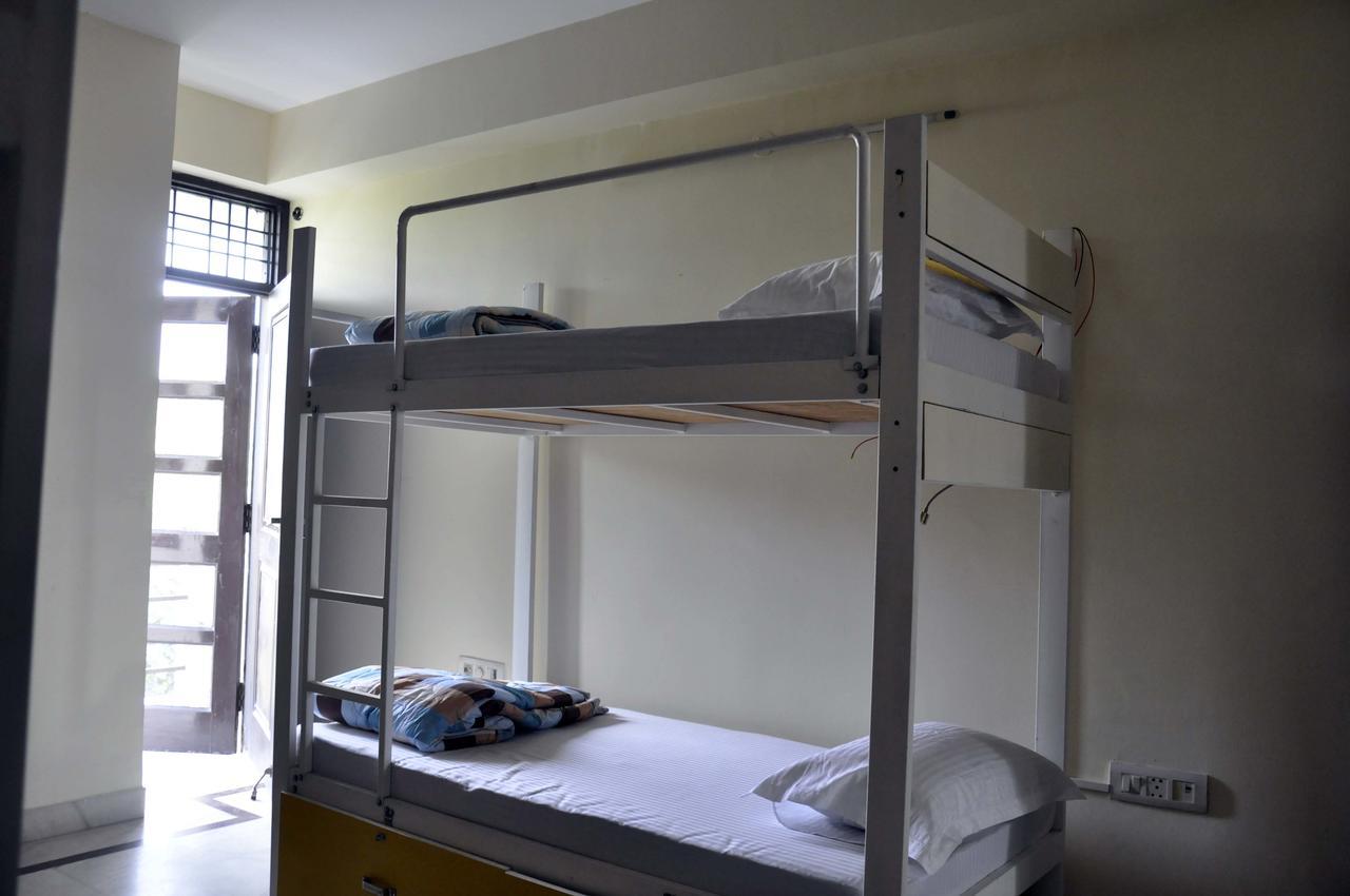 Friends Hostel Nowe Delhi Zewnętrze zdjęcie